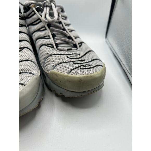 Nike Air Max Plus TN “Wolf Grey” size 9 men’s used - Picture 7 of 7